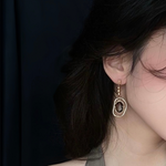 Load image into Gallery viewer, OLIVE ΣΚΟΥΛΑΡΙΚΙΑ ΟΡΕΙΧΑΛΚΟΥ ΜΕ ΚΡΥΣΤΑΛΛΑ BESCE0102