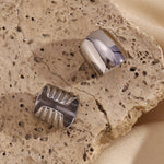 Load image into Gallery viewer, EAR CUFF ΑΤΣΑΛΙΝΑ ΣΚΟΥΛΑΡΙΚΙΑ BESCE0249