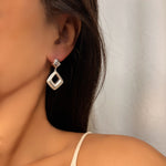 Load image into Gallery viewer, ΑΤΣΑΛΙΝΑ ΣΚΟΥΛΑΡΙΚΙΑ BESCE1157