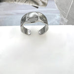 Load image into Gallery viewer, ΑΤΣΑΛΙΝΟ ΔΑΧΤΥΛΙΔΙ BESCR0091