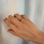 Load image into Gallery viewer, ΑΤΣΑΛΙΝΟ ΔΑΧΤΥΛΙΔΙ BESCR0214