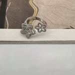 Load image into Gallery viewer, ΑΤΣΑΛΙΝΟ ΔΑΧΤΥΛΙΔΙ BESCR0166