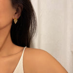 Load image into Gallery viewer, ΑΤΣΑΛΙΝΑ ΣΚΟΥΛΑΡΙΚΙΑ BESCE0776