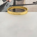 Load image into Gallery viewer, ΑΤΣΑΛΙΝΟ ΒΡΑΧΙΟΛΙ ΧΕΡΙΟΥ BESCH0342