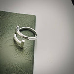 Load image into Gallery viewer, DOUBLE T ΑΣΗΜΕΝΙΟ ΔΑΧΤΥΛΙΔΙ BESCR0052