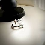 Load image into Gallery viewer, DOUBLE T ΑΣΗΜΕΝΙΟ ΔΑΧΤΥΛΙΔΙ BESCR0052