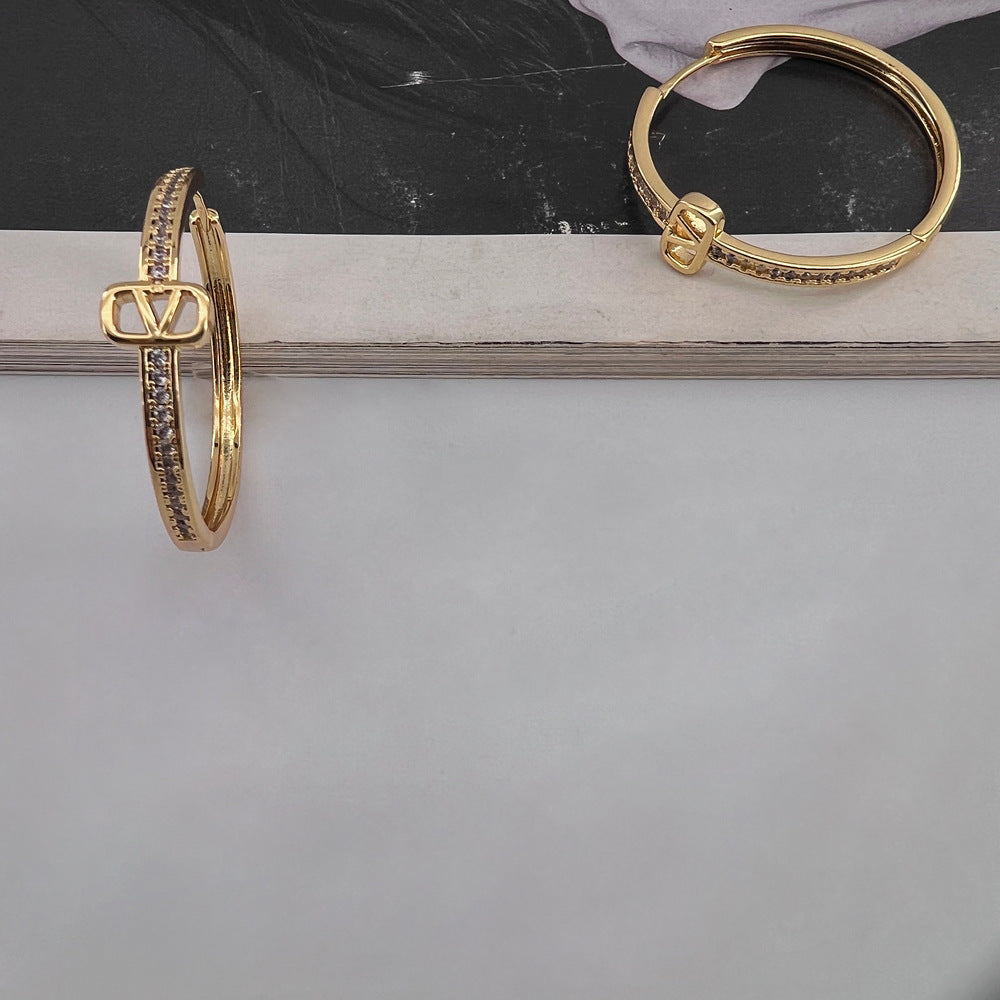 ΑΤΣΑΛΙΝΑ ΣΚΟΥΛΑΡΙΚΙΑ BESCE1178