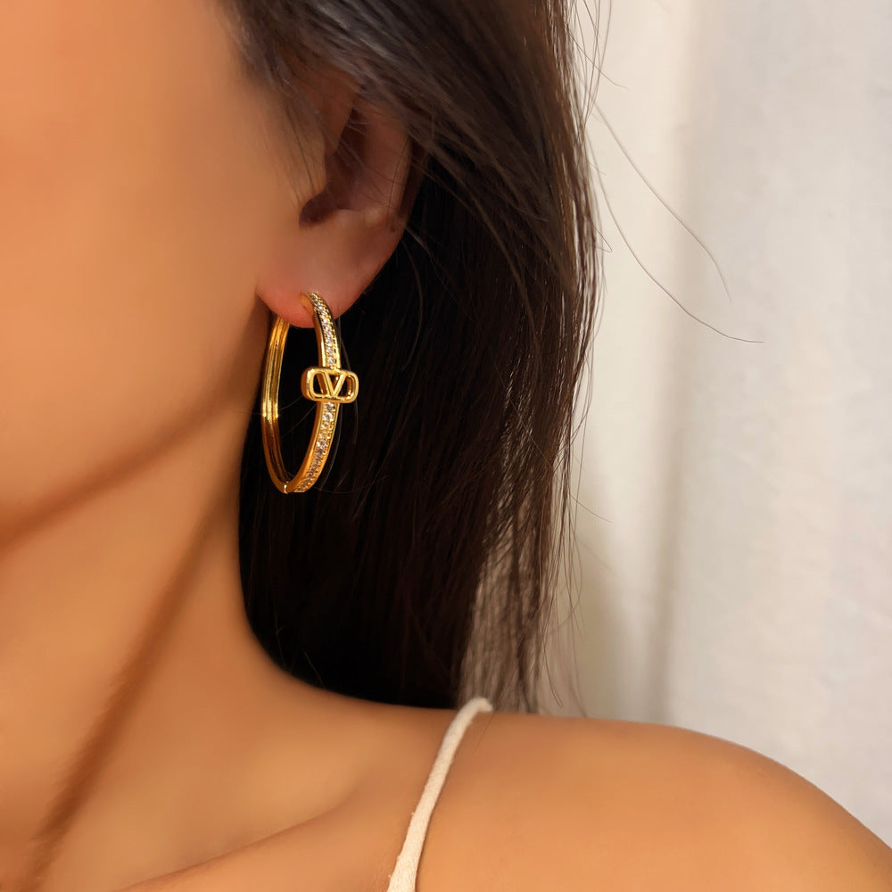 ΑΤΣΑΛΙΝΑ ΣΚΟΥΛΑΡΙΚΙΑ BESCE1178