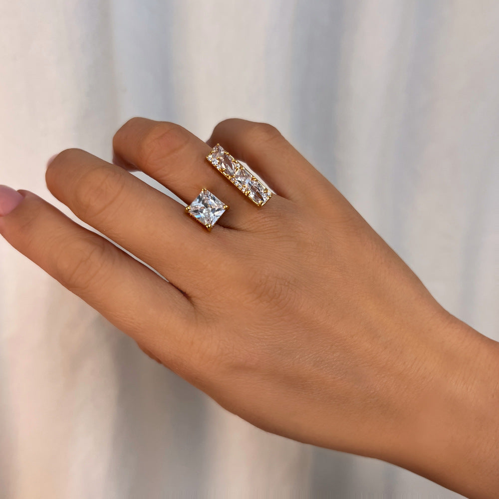 ΑΤΣΑΛΙΝΟ ΔΑΧΤΥΛΙΔΙ BESCR0204