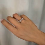 Load image into Gallery viewer, ΑΤΣΑΛΙΝΟ ΔΑΧΤΥΛΙΔΙ BESCR0208