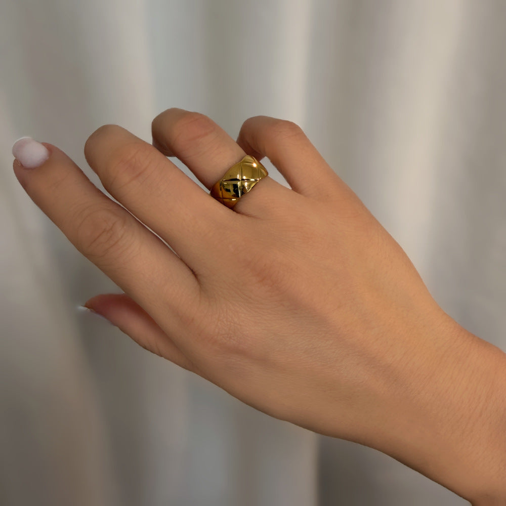 ΑΤΣΑΛΙΝΟ ΔΑΧΤΥΛΙΔΙ BESCR0211