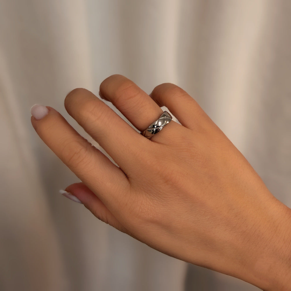 ΑΤΣΑΛΙΝΟ ΔΑΧΤΥΛΙΔΙ BESCR0212