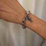 Load image into Gallery viewer, ΑΤΣΑΛΙΝΟ ΒΡΑΧΙΟΛΙ ΧΕΡΙΟΥ BESCH0386